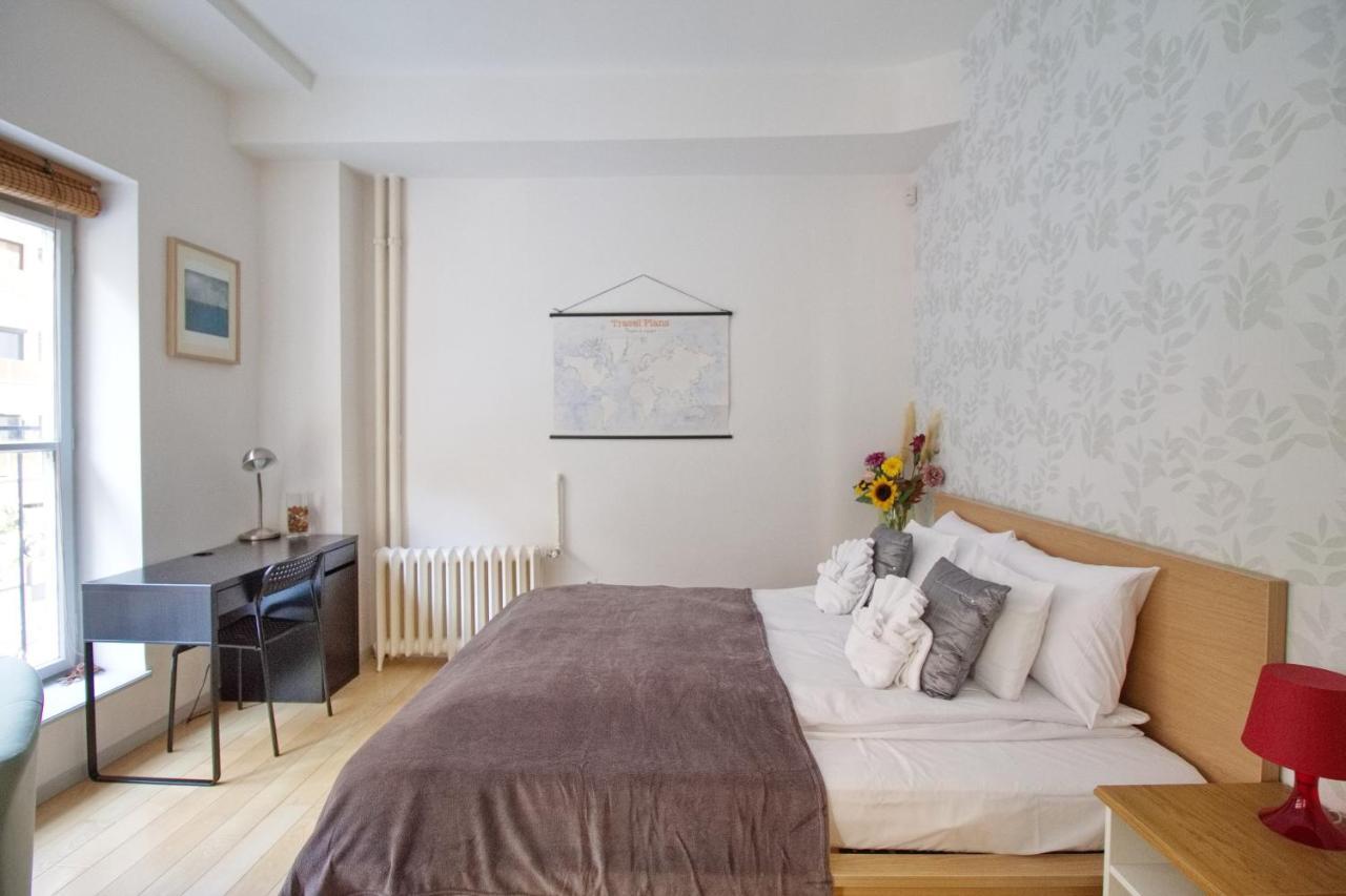 Urban Bourbon Lägenhet Budapest Exteriör bild